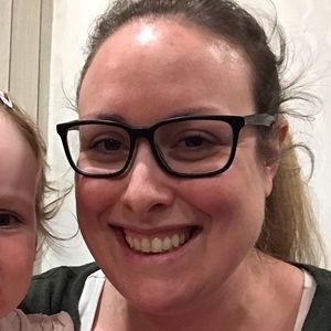 Meet your Posher, Lauren